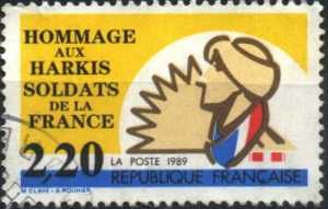  Timbre "Hommage aux HARKIS
Soldats de la France"