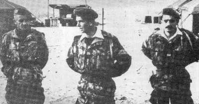  Le 1er REP en 1957 
----
Adjudant FILATOF
 Capitaine Loulou MARTIN
 lieutenant Bonnet
