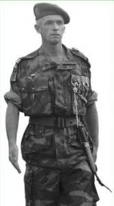 Photo-titre pour cet album: Commandant  Loulou MARTIN
