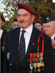 Photo-titre pour cet album: Capitaine Marcel CLEDIC