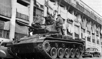  Combats de rue dans ALGER 
