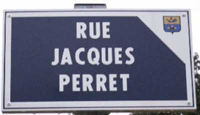  ORANGE, la rue Jacques PERRET
