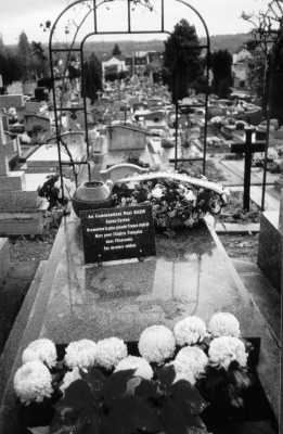  TOMBE du Commandant BAZIN
en 2005 
