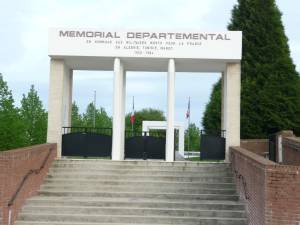 Photo-titre pour cet album: M&eacute;morial de SOUCHEZ (62)