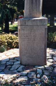 NICE 
La STELE aux RAPATRIES 