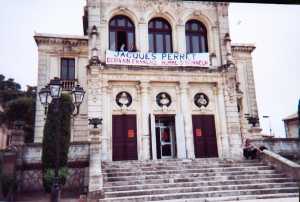 PERRET ORANGE THEATRE 3