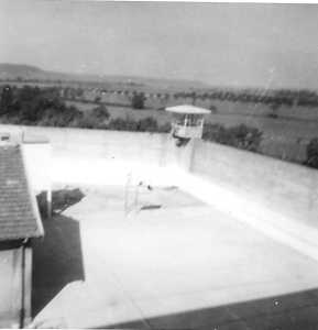  Prison de TOUL 
---- 
Le terrain de sport 

