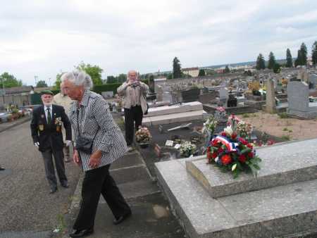  Lieutenant GAVALDON 
VICHY 2011  
----
Louis De CONDE
Mme SARRAT
JPP
