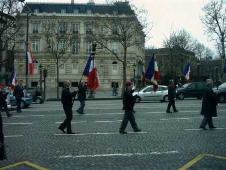   Yves ROSSIGNOL  
 aux CHAMPS ELYSEES
