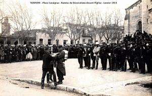 2312- Tlemcen - Place Cavaignac - Devant Eglise - Remise Decorations - Janvier 1913
