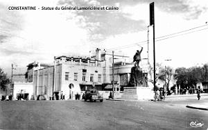 2425- Constantine - Statue du General Lamoriciere et Casino