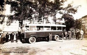 2533- Constantine - Place de la Breche - Trolley 