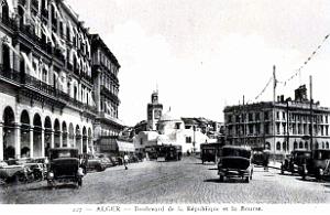 Alger - Boulevard de la Republique et Bourse