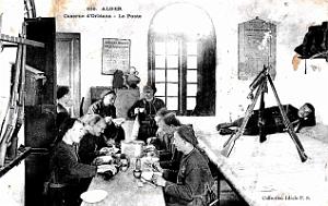 Alger - Caserne d'Orleans - Le Poste de Garde - 1909