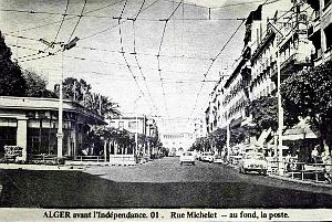 Alger - Rue Michelet - Au fond la Poste