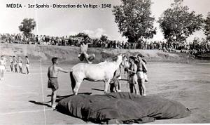 Medea - 1er Spahis - Distraction de Voltige - 1948