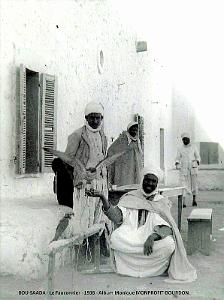 1- Bou-Saada. Le fauconier 1938