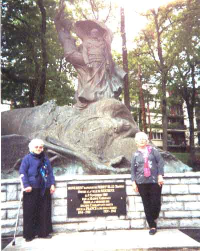 photo propri&eacute;t&eacute; de Monique Vergin Khomiakoff